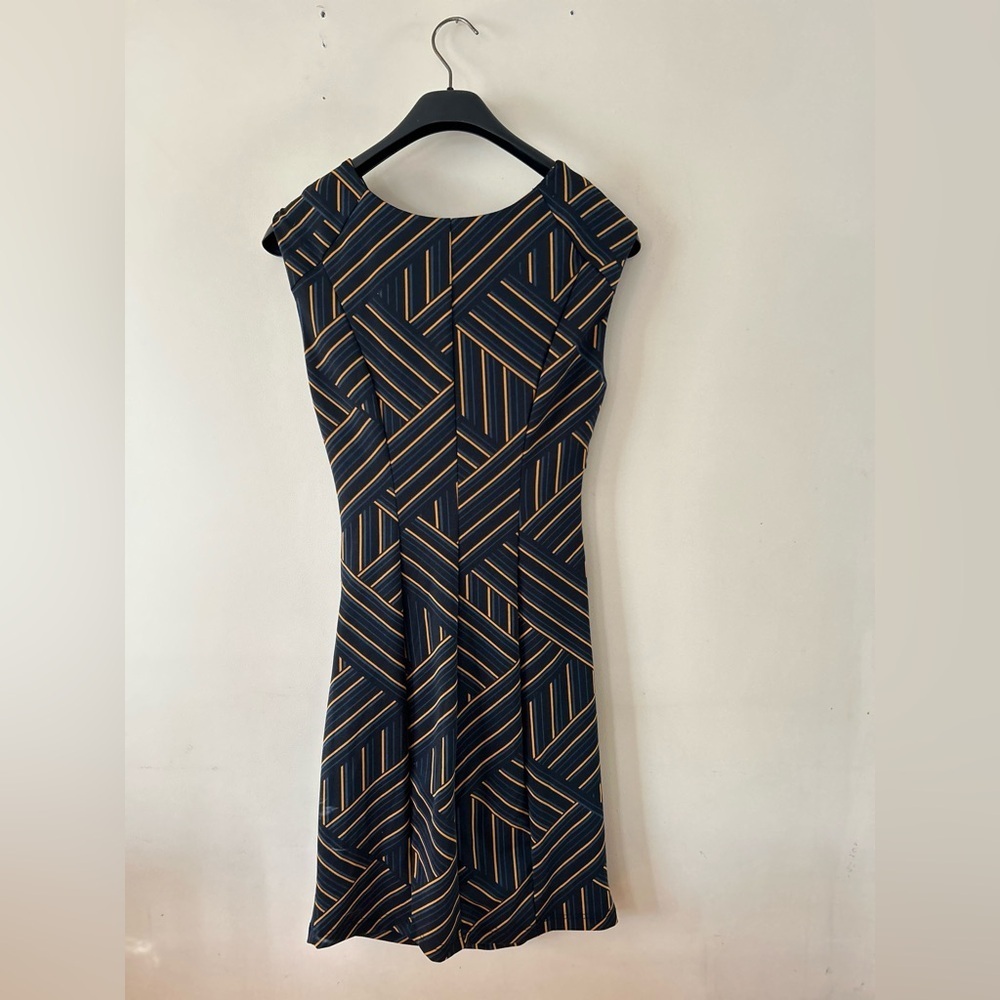✌️4/$20✌️ Kaffe knit dress with side ruching - Picture 6 of 11